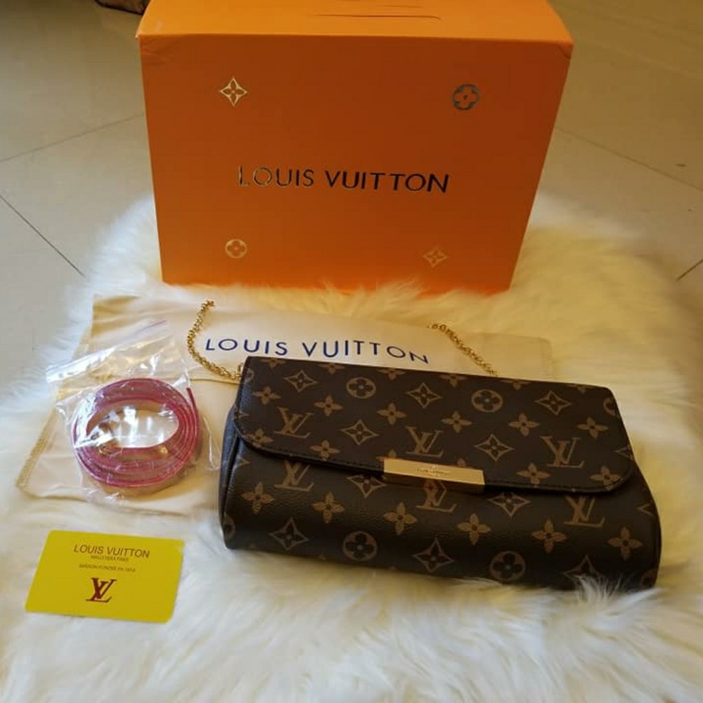 Cross body handbag